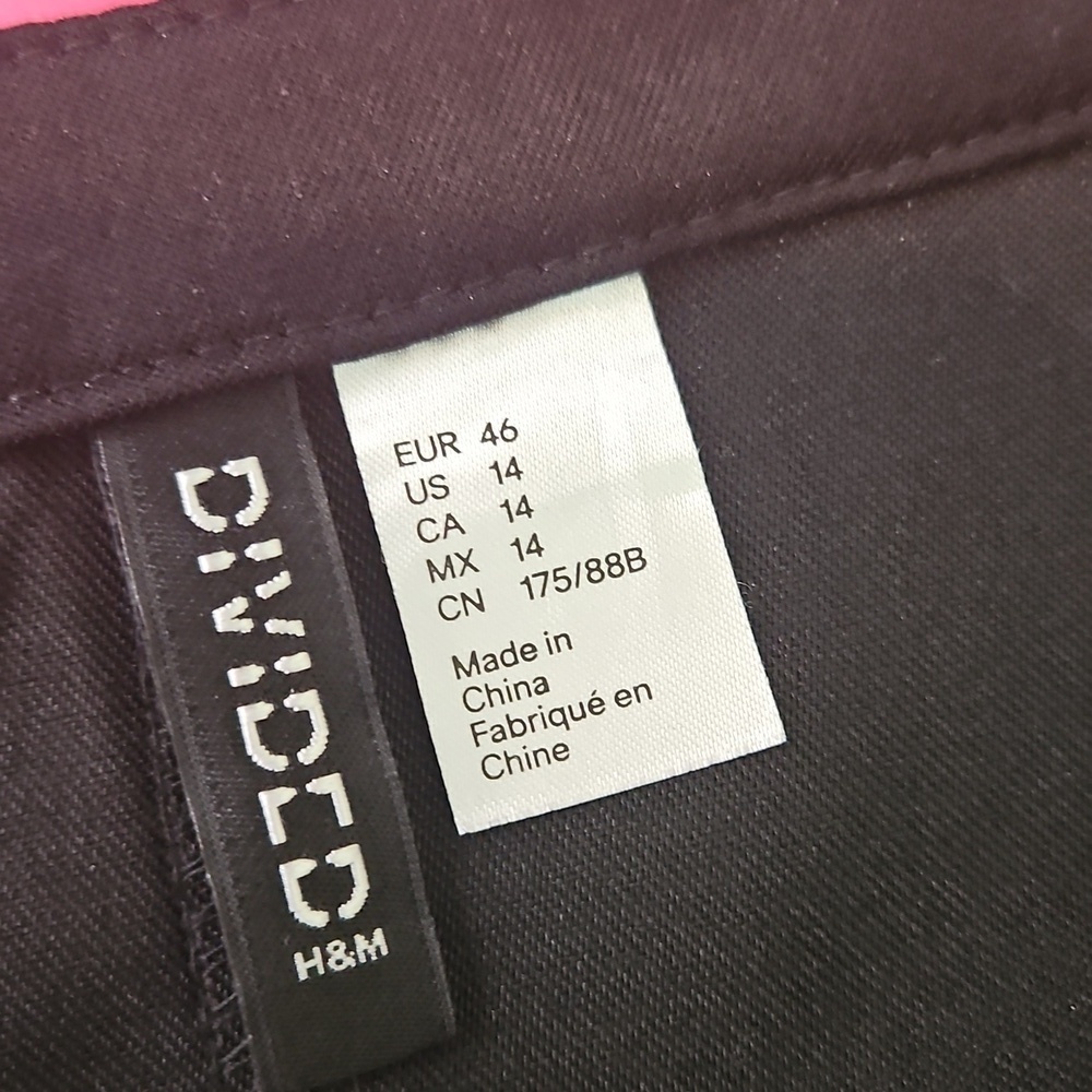 H&M Divided Black Pencil Skirt Size 14 - Picture 4 of 5